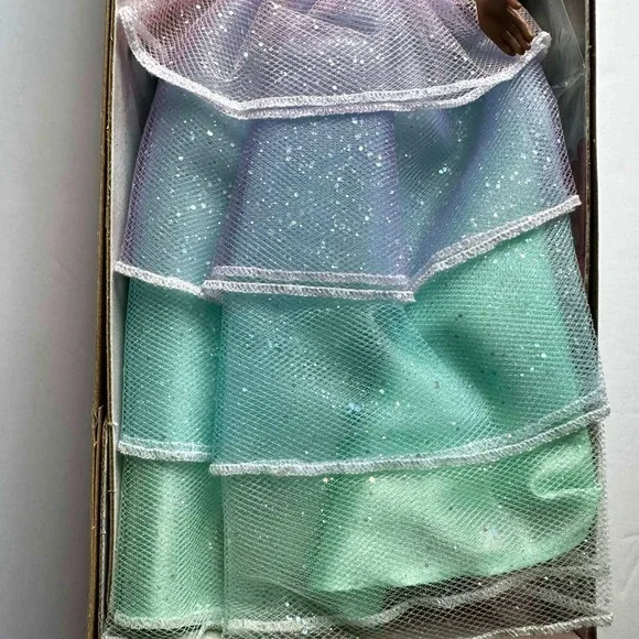 Mattel 1997 Spring Tea Party Barbie Avon Special Edition African American 18657 - Picture 5 of 9